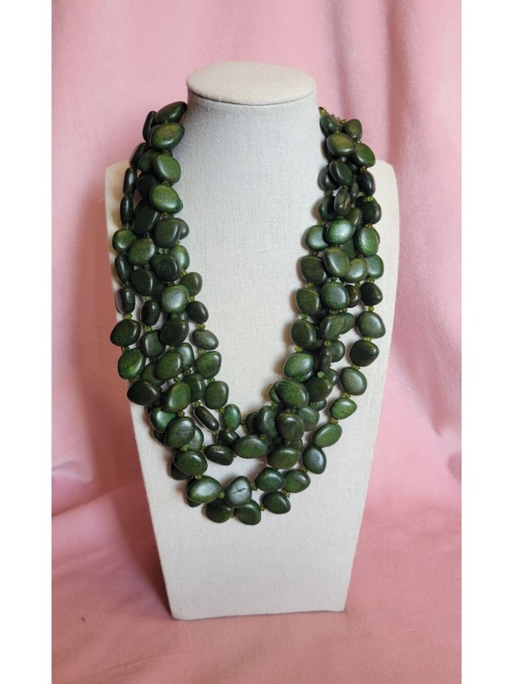 Olive Green Chunky Layered Multistrand Smooth Faux wooden Beaded Necklace N1F
